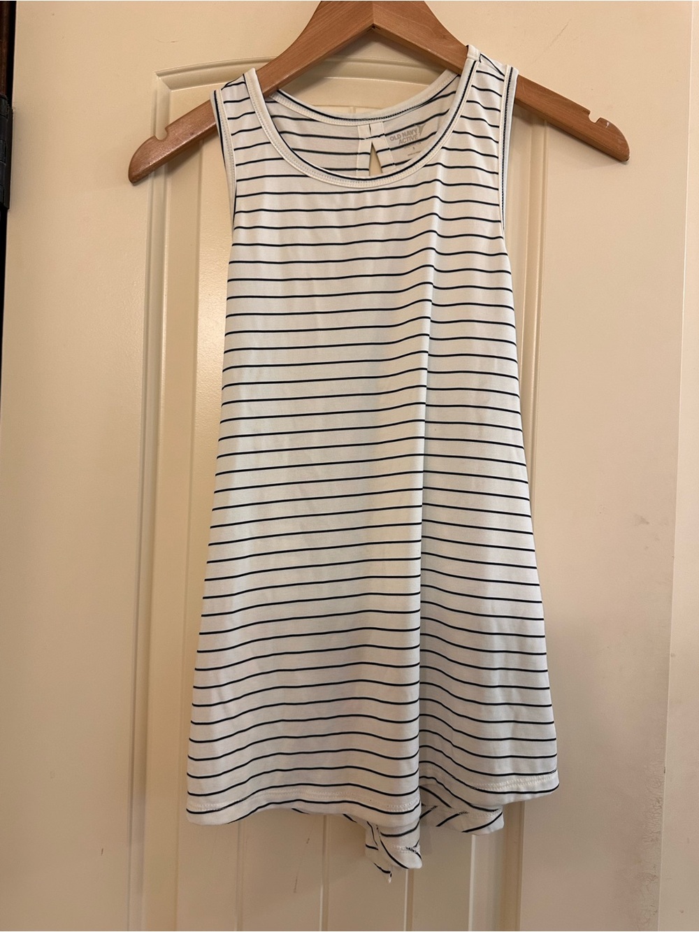 Old Navy Active White and Navy Striped Racerback Tank